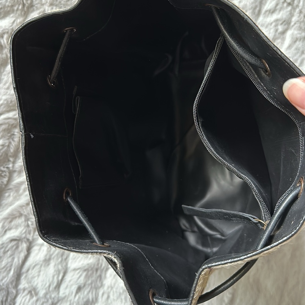 Faux cowhide drawstring backpack - Picture 4 of 4